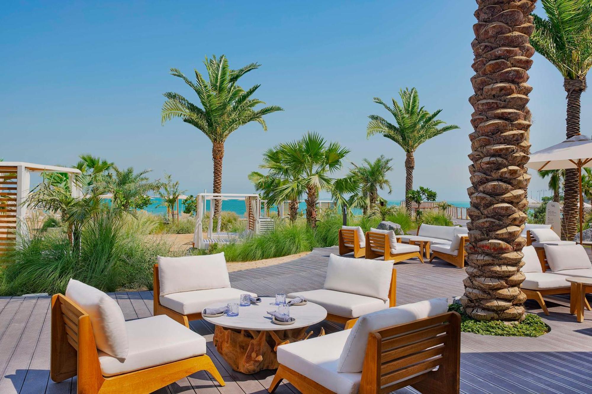 Waldorf Astoria Doha Lusail Exteriér fotografie Beach at the Westin Dubai