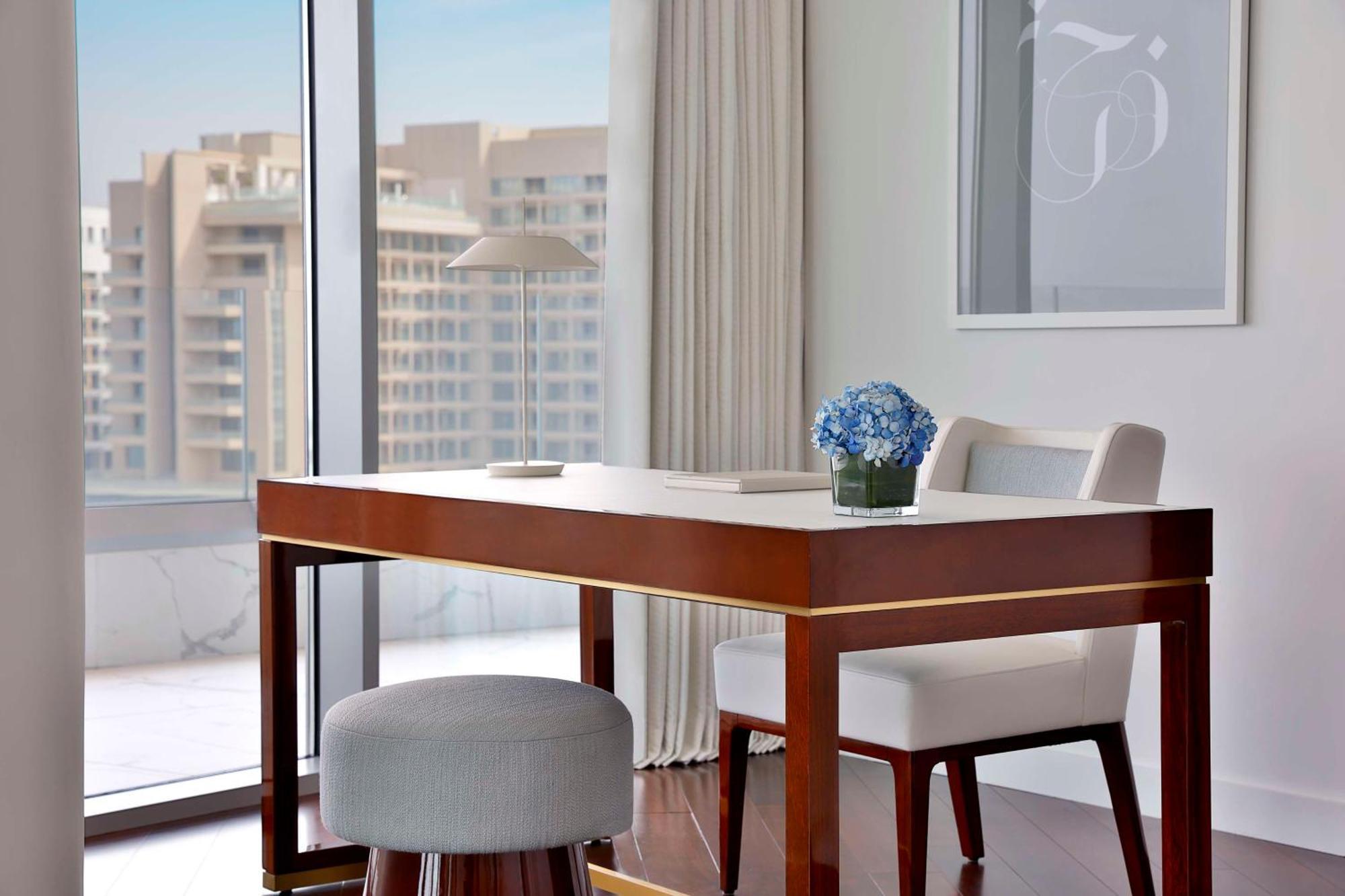 Waldorf Astoria Doha Lusail Exteriér fotografie A dining room at the Ritz-Carlton, Tel Aviv